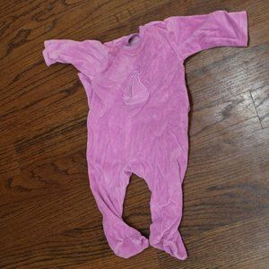 LIKE NEW PERLE FEETIE JAMMIES SZ 6 MOS PINK VELOUR